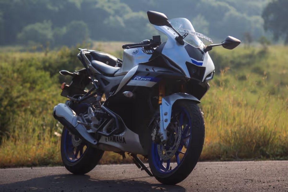 Yamaha R15 V4: Where Style Meets Speed