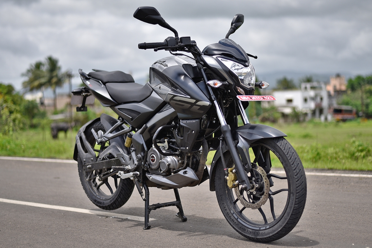 Bajaj Pulsar NS160: Power, Style & Features in One Beast