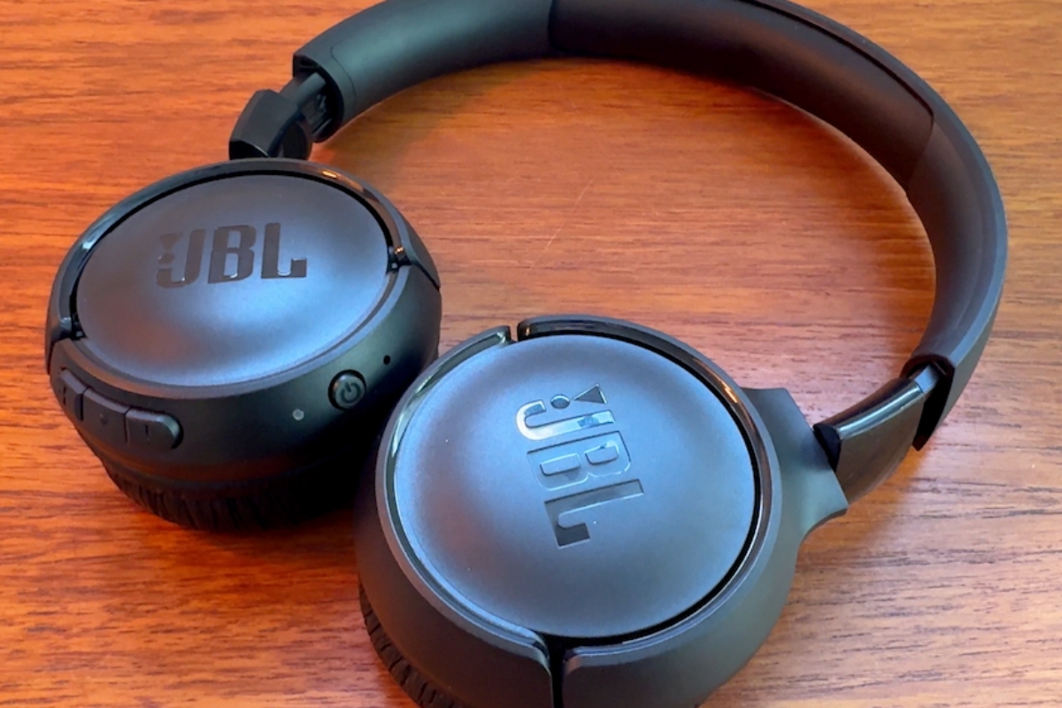 JBL Tune 520BT: 57 Hours of Pure Sound, Wireless Freedom