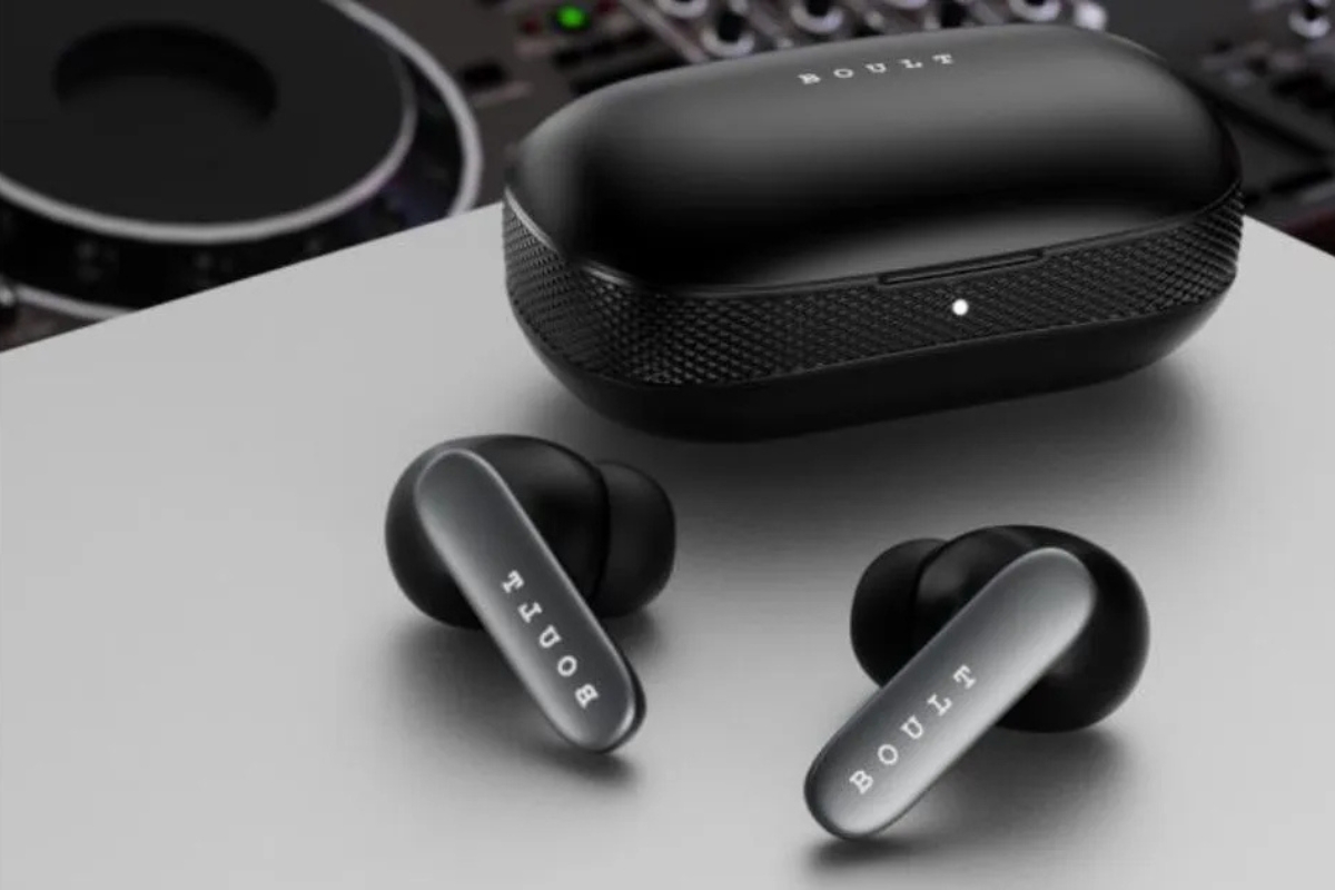 Boult W20: Perfect Blend of Style, Comfort & Sound