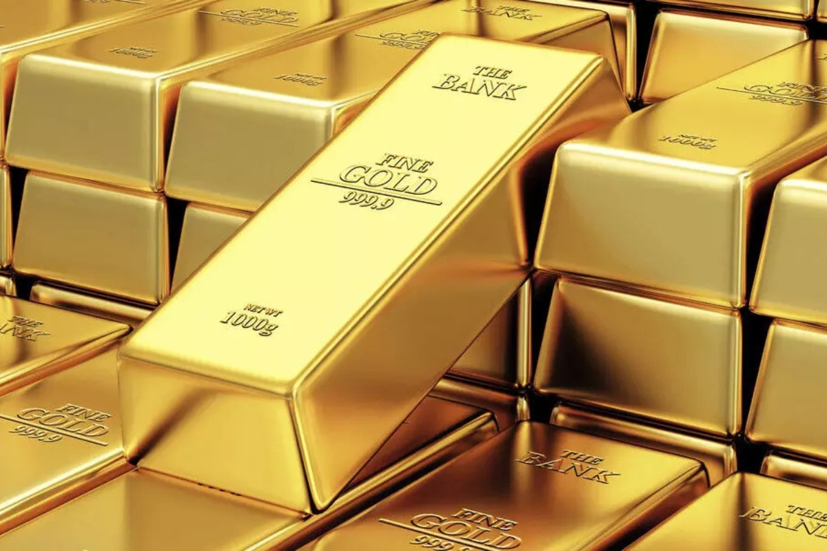 Gold Price Drops Today: Check Latest 22K & 24K Rates