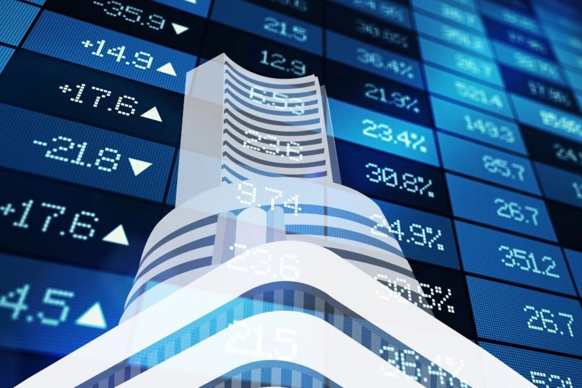 HDFC Bank Hits Record High: 35% Profit Potential for Investors