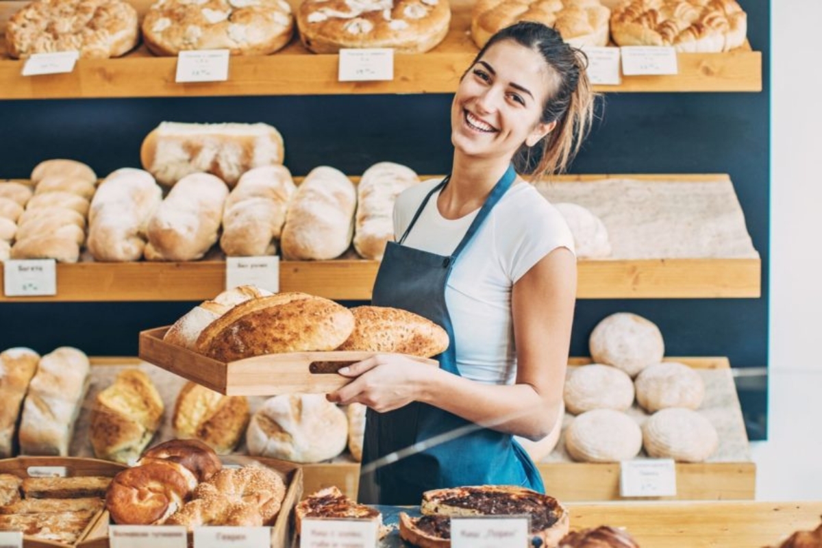 Started a Bakery with ₹5 Lakh Loan, Now Earning ₹10K Daily