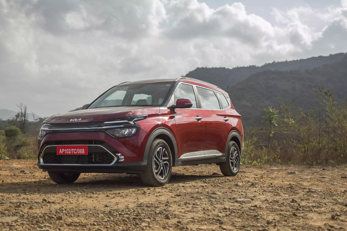 Kia Carens Returns with 158 bhp Power, Book Now at ₹10.60 Lakh