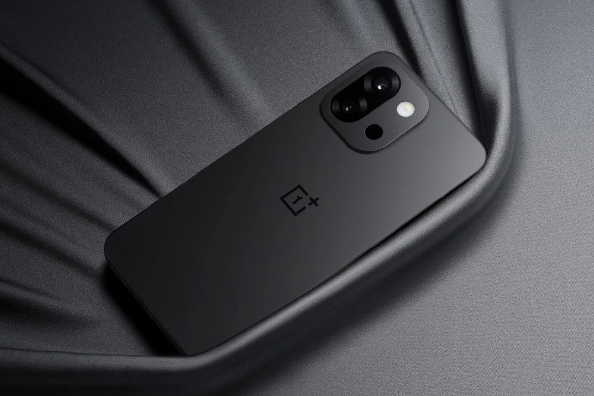 OnePlus 13T Launched: Features 16GB RAM and 6260mAh Battery