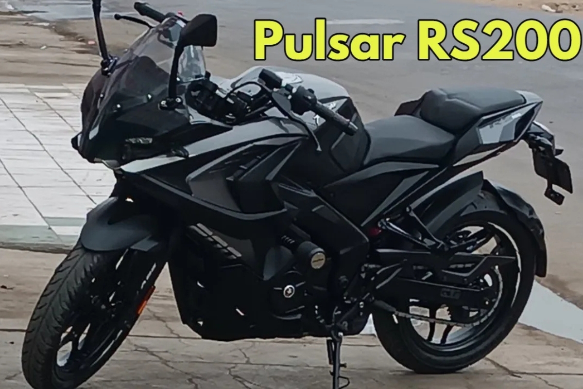 Bajaj Pulsar RS200: Sporty Looks and Performance at a Great Price