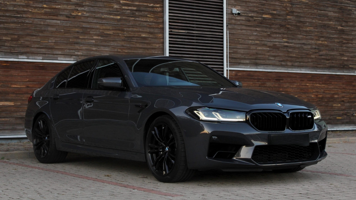 BMW M5