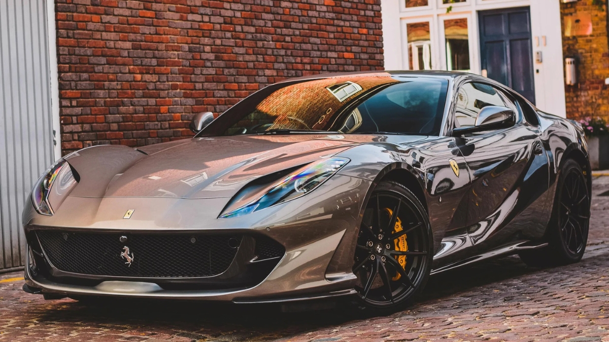 Ferrari 812
