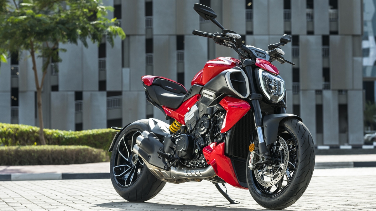 Ducati Diavel V4
