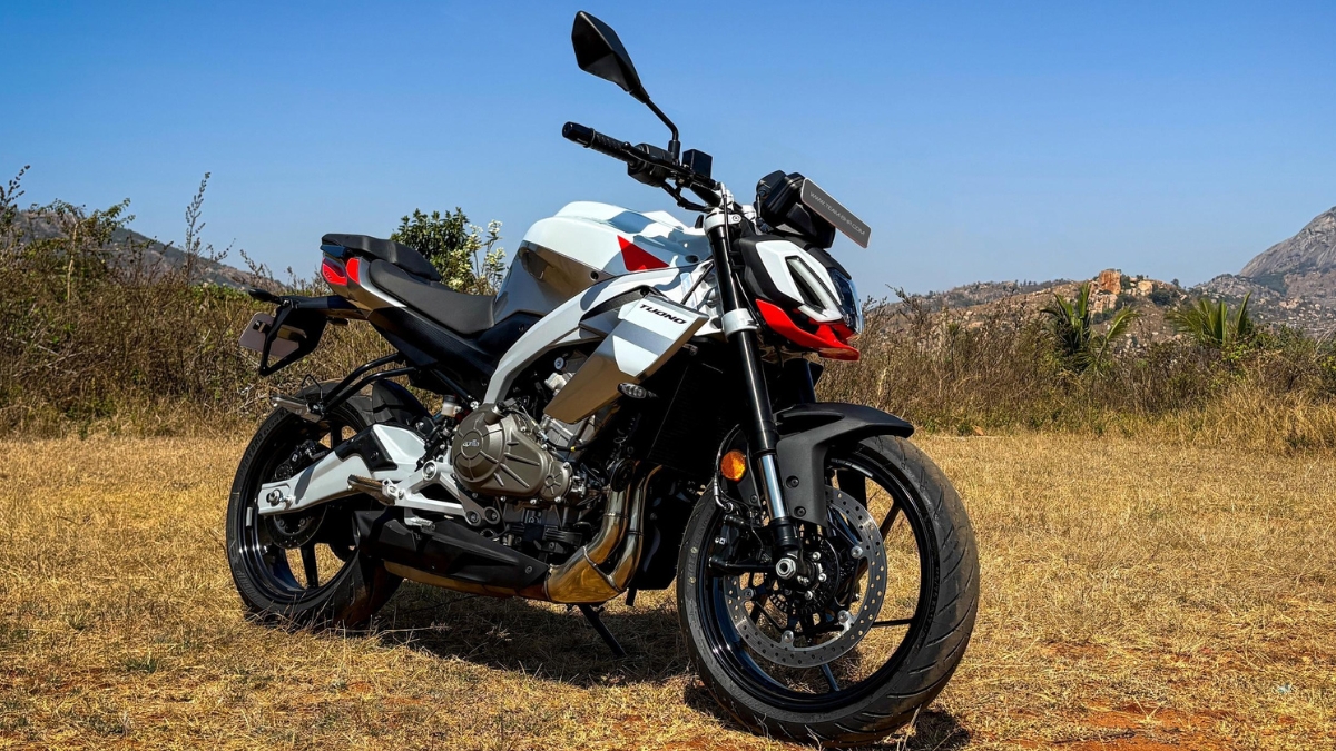 Aprilia Tuono 457
