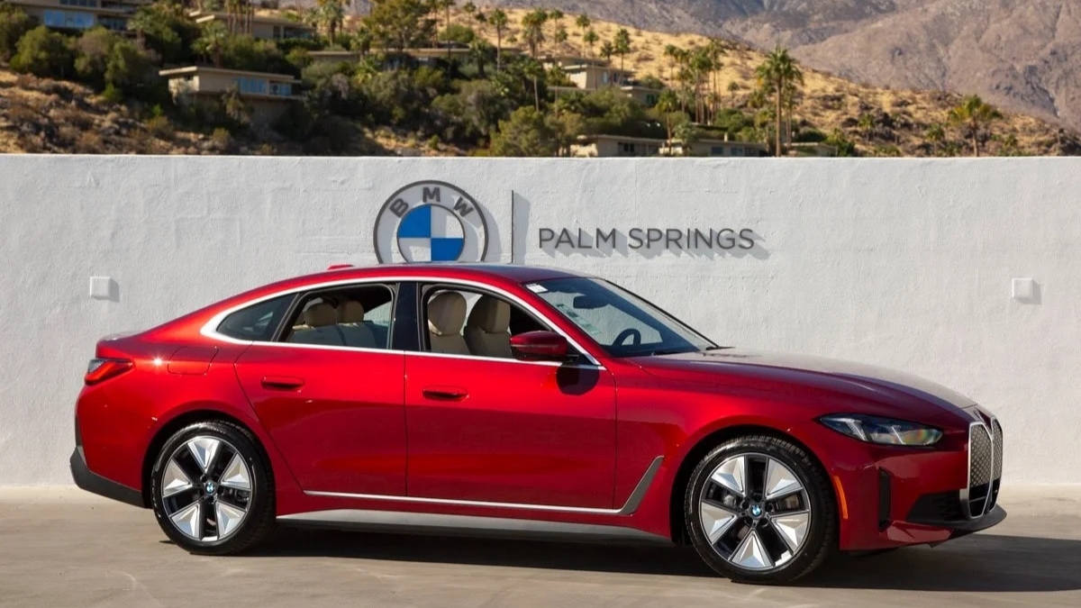 BMW i4