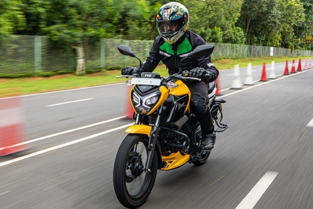 TVS Raider