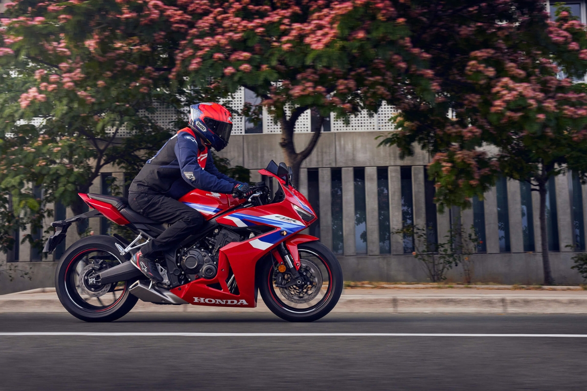 Honda CBR650R