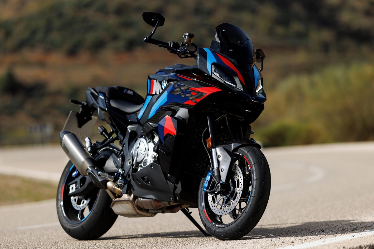 BMW M 1000 XR