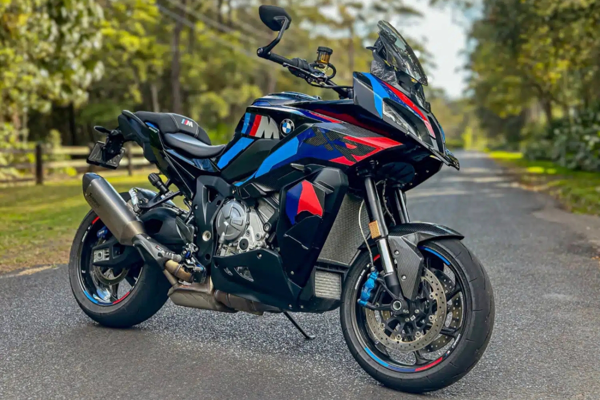 BMW M 1000 XR