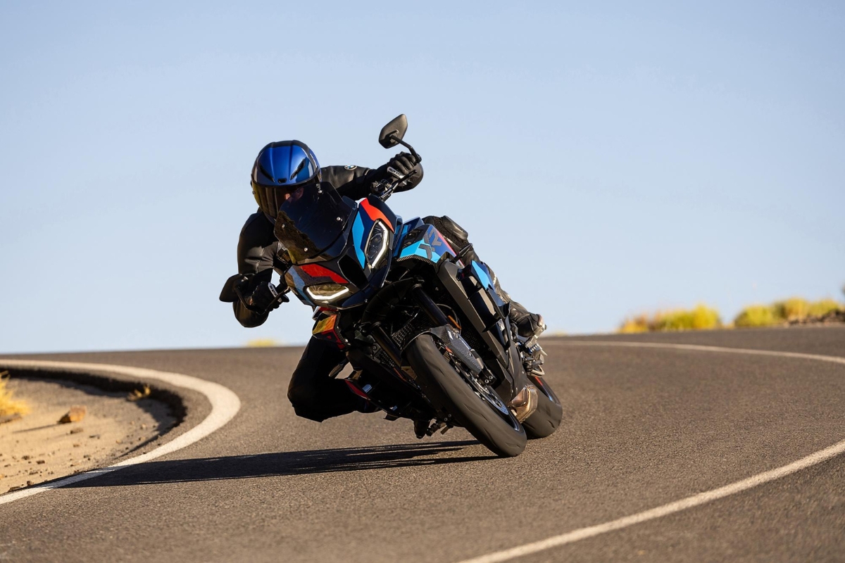 BMW M 1000 XR