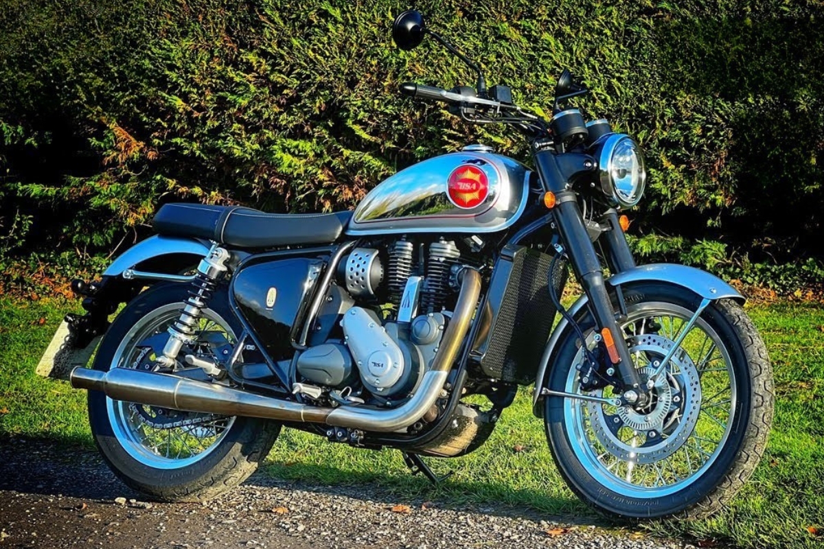 Mahindra BSA Gold Star 650