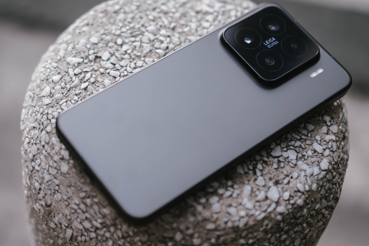 Xiaomi 15 5G: Where Emotion Meets Innovation