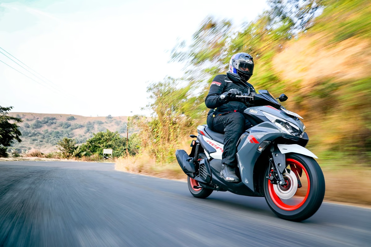 Yamaha Aerox 155: The Scooter That Feels Like a Bike