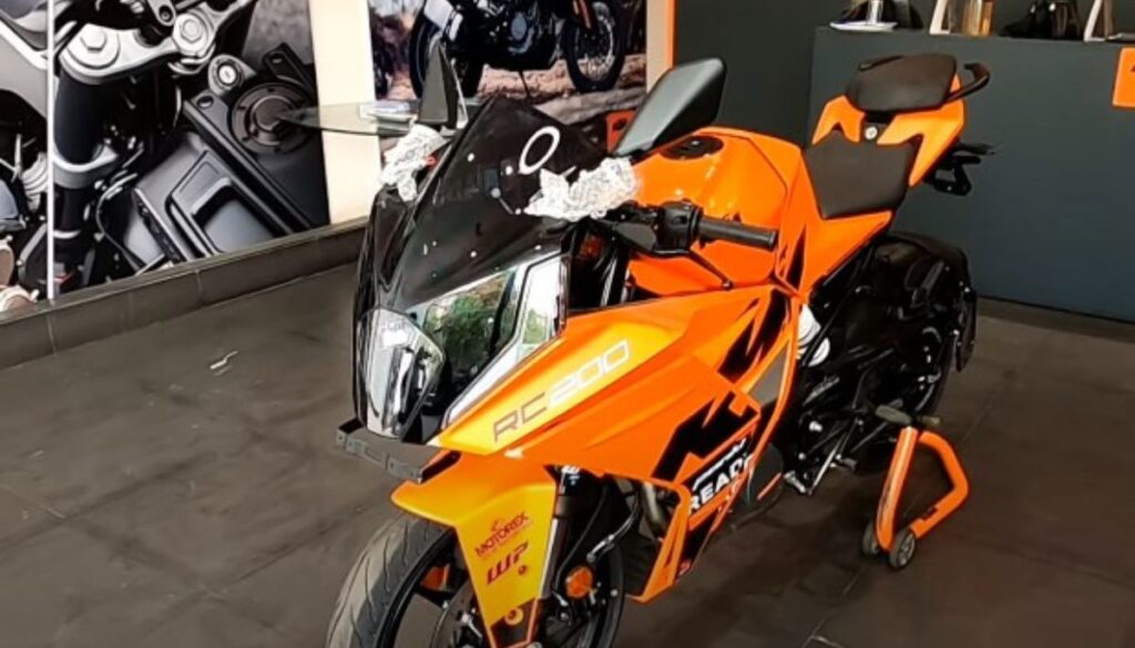 Diwali Offer KTM RC 200