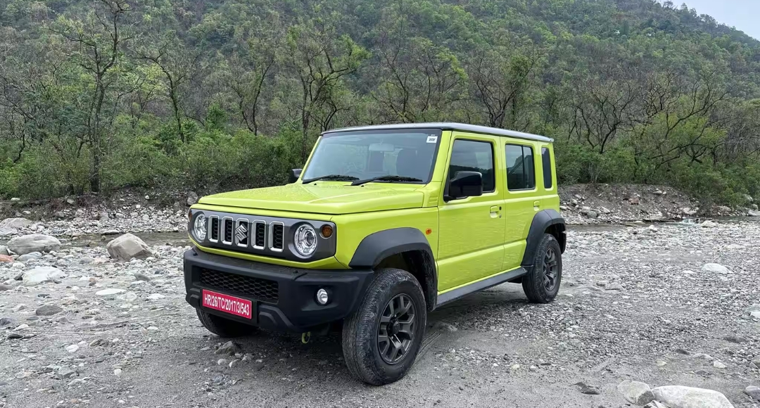 Maruti Jimny 2025: बेहतरीन ऑफ-रोडिंग फीचर्स के साथ एक नई पहचान